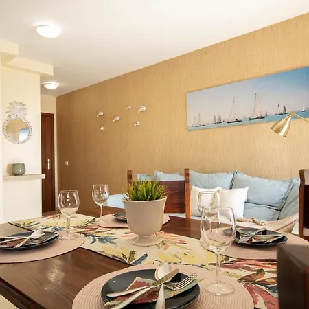 Coastal With Terrace And Pool Apartment *
