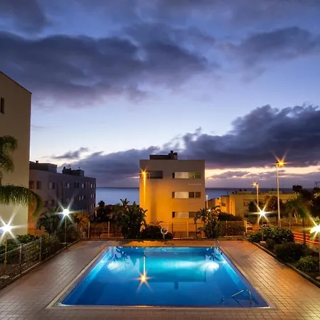 Apartment Coastal With Terrace And Pool *