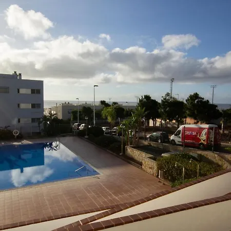 Coastal With Terrace And Pool *